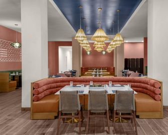 Doubletree by Hilton Midland West Loop I-250 - Midland - Restaurace