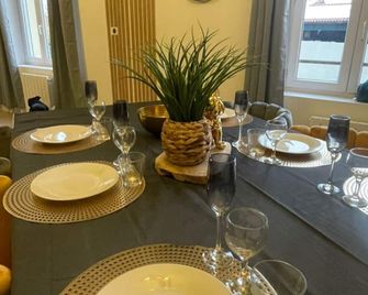 Le Loft du Centre Ville Billard & Baby-foot - Charnay-lès-Mâcon - Essbereich