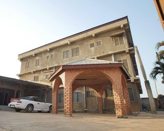 Feliama Hotel - Kumasi - Edificio