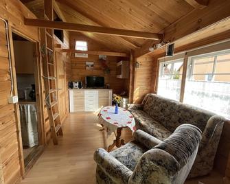 vacation paradise for kids and parents & also for your lovely four-legged friend - Gotthun - Вітальня