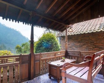 Bawangan Bromo Hotel & Resto - Putus