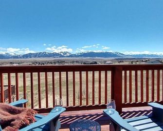 Montana Getaway with mountain views - Ennis - Balcony
