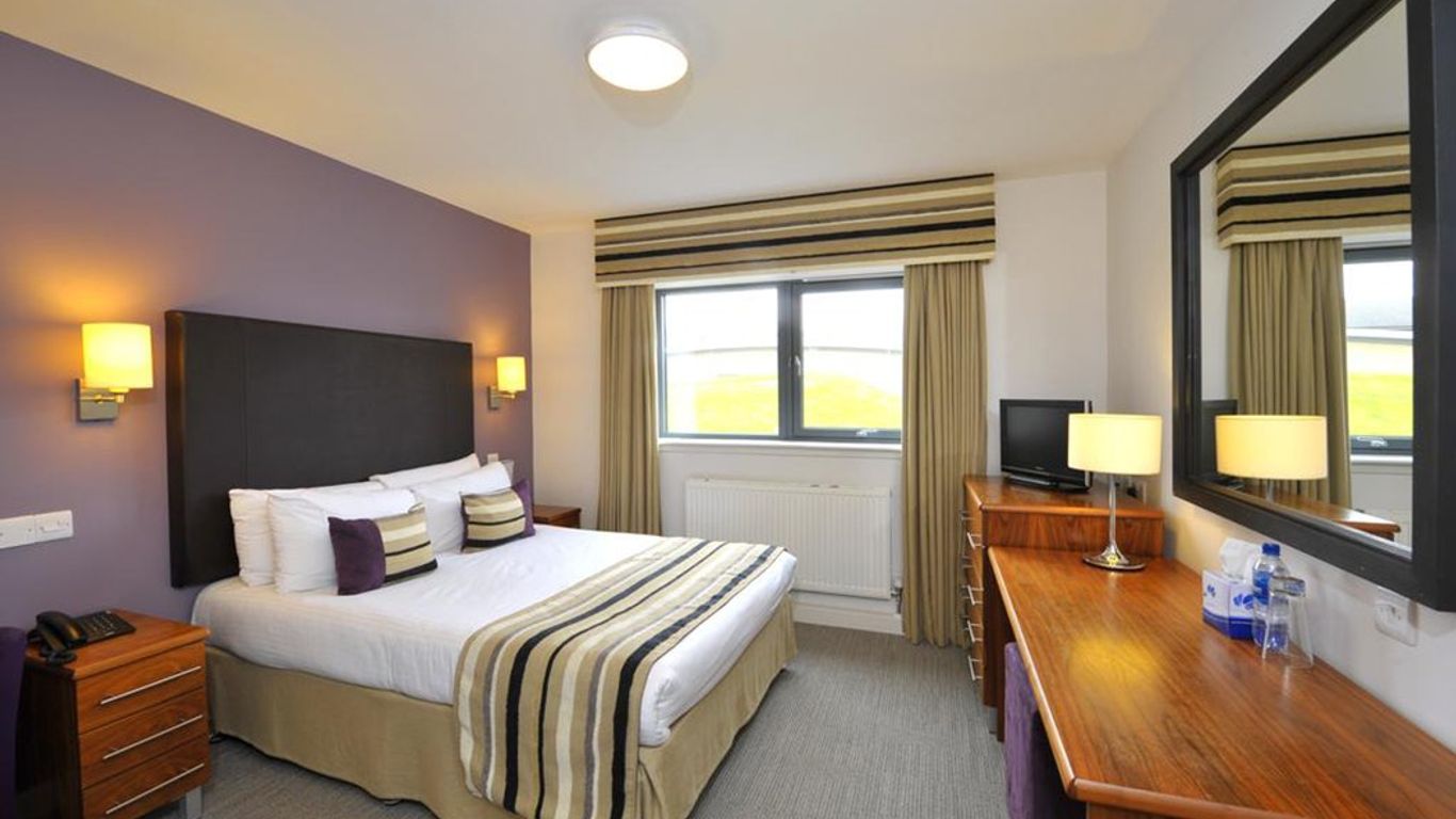 Stirling Court Hotel