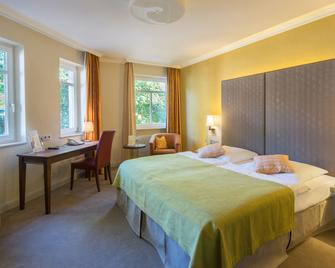 Parkhotel Gueldene Berge - Weißenfels - Schlafzimmer