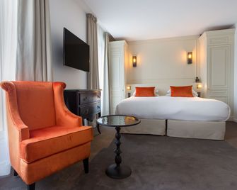 Hôtel La Comtesse - Paris - Bedroom