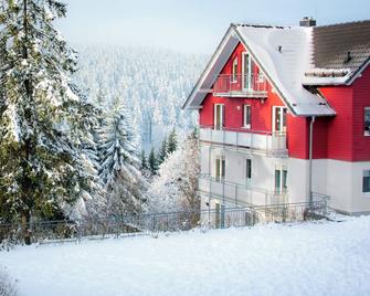 Ferienwohnung Tannenblick 2-4 - Oberhof - Gebouw