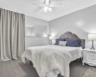 The Cobalt Commons- Blazing Internet- Luxury Mattresses - Mission - Bedroom