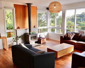 Cowallinga - Fairhaven - Living room