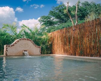 Destino Mío Mayan Jungle Retreat - Homun - Pool