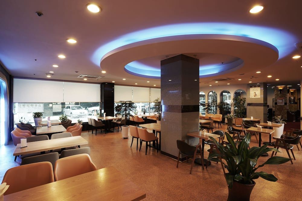 بنيكا هوتل دايليم