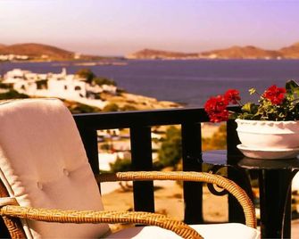 Antirides Hotel - Naousa - Parveke