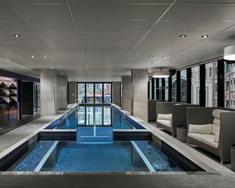 Sheraton Melbourne Hotel - Melbourne - Piscina