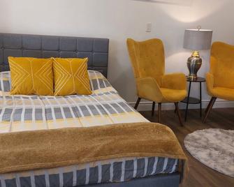 Nimo Homestay , New Entire Studio Apartment Guelph - Guelph - Schlafzimmer