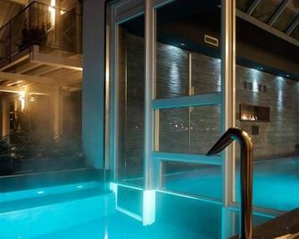 Muu Village - פולגאריה - בריכה