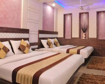 Hotel Stay Well Dx - New Delhi - Bedroom