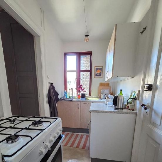 Cozy Self Check-in Apartment in Aalborg Centre R 28 B - 1 TV – Aalborg