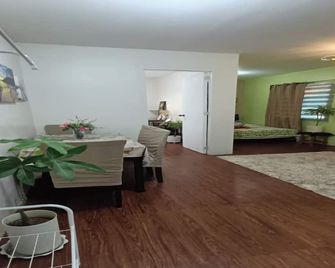 Amigas Transient House - Santo Tomas - Dining room