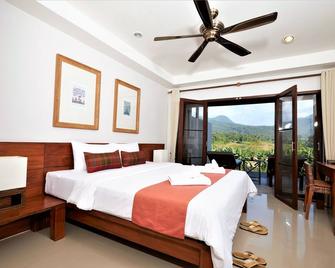 Yoma Hotel, Pai - Pai - Schlafzimmer