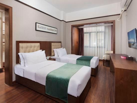 Lily Hotel (Chongqing Jiefangbei Hongya Cave Branch) - Chongqing - Bedroom