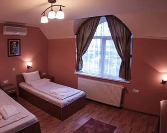 Motel Al Capone - Satu Mare - Bedroom