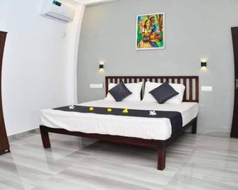K villa\nVacation home with 2 private rooms\nFamily friendly\nNear The beach - Ahungalla - Bedroom