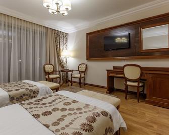 Hotel Gabriela - Săcel - Bedroom