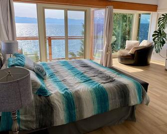 An oceanfront escape with a breathtaking view - Sooke - Schlafzimmer