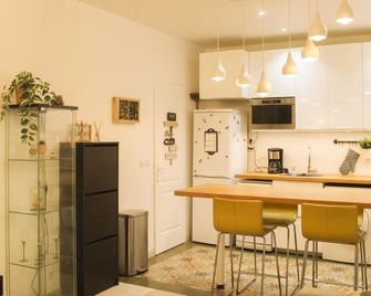 Charming 4p apartment in the heart of the 18th - París - Cocina