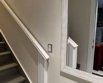 All New 2br Loft - Chilliwack - Schodiště