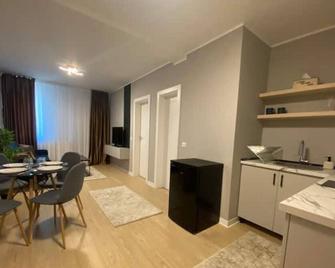 EM03- Apartament 2 camere luxury - Târgu Jiu - Essbereich