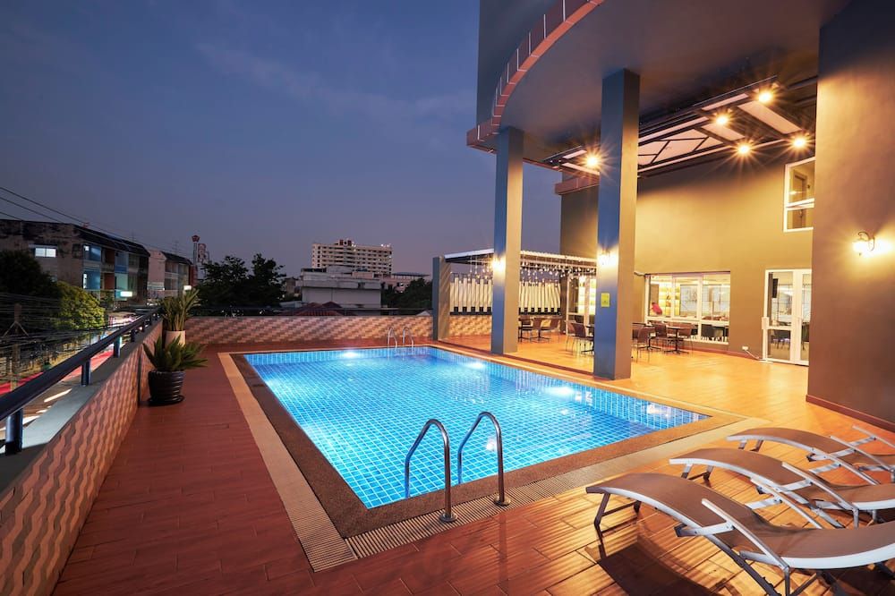 Cozy Donmueang Hotel - Pak Kret - Pool