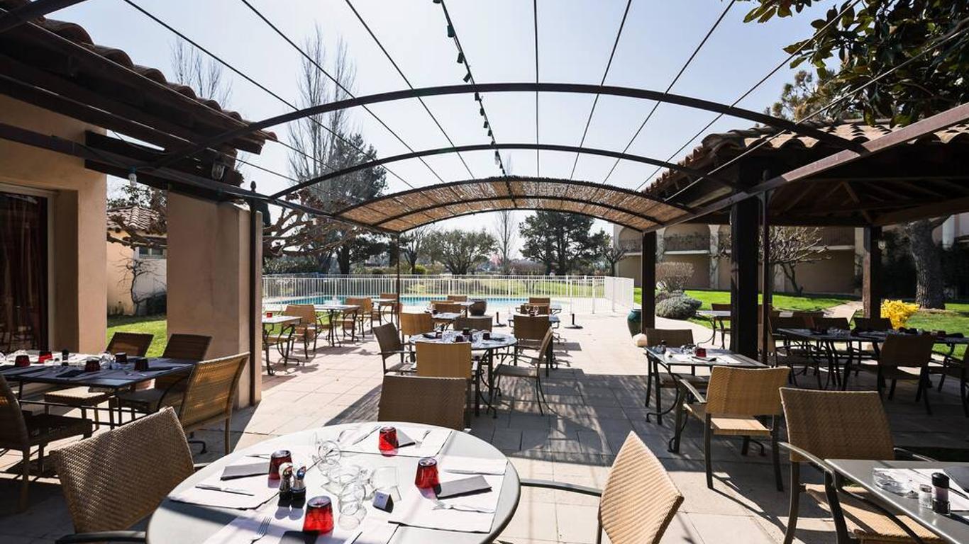 Golden Tulip Avignon Le Paradou