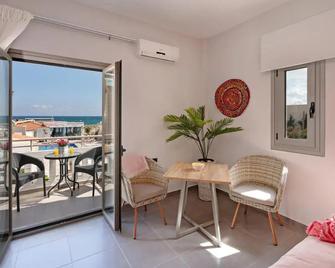 Sonio Beach - Que Bella Collection - Platanias - Balcón