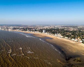 Camping maeva Club Royal Océan - Royan - Beach