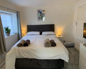 The Coach Studio - Canterbury - Bedroom
