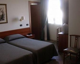 Adelphi Room & Breakfast - Ferrara - Bedroom