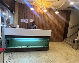 Hotel Sunbeam - Gwalior - Front desk