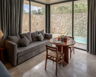 Seremonia Studios by Vida de Playa Rentals - Tulum - Living room