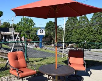 Inn on The Hill - Lake George - Patio