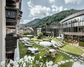 Gardena Grödnerhof - Hotel & Spa - Ortisei - Edificio