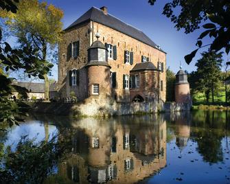 Fletcher Hotel-Restaurant Kasteel Erenstein - Kerkrade - Bâtiment