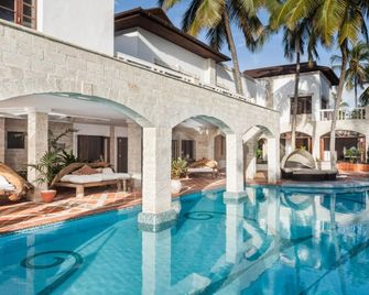 The Maji Beach Boutique Hotel -Adults On - Diani Beach - Piscina