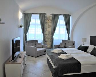 White Swan Boutique Apartments - Prague - Bedroom