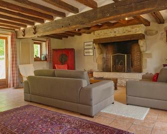 Les Essarts pour 10+6 personnes sur 2 maisons - Châtillon-sur-Indre - Salon