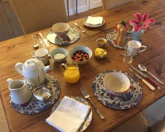 Brook Farm Cottage - Brackley - Dining room