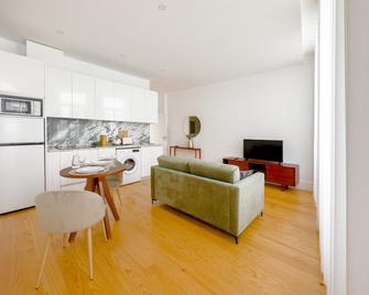 Vibrant Porto Apartments-Bonfim - Porto - Olohuone
