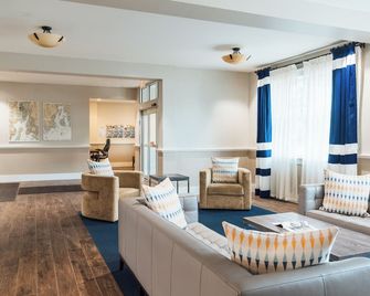 Belfast Harbor Inn - Belfast - Living room