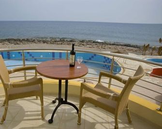 Ionio Star Hotel - Makry Gialos - Balkon
