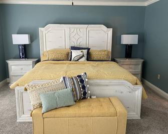The Blue Crab House on Moss Lake - Sulphur - Bedroom