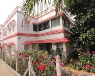 OYO Sri Krishna Chaitanya Resort - Bolpur - Building